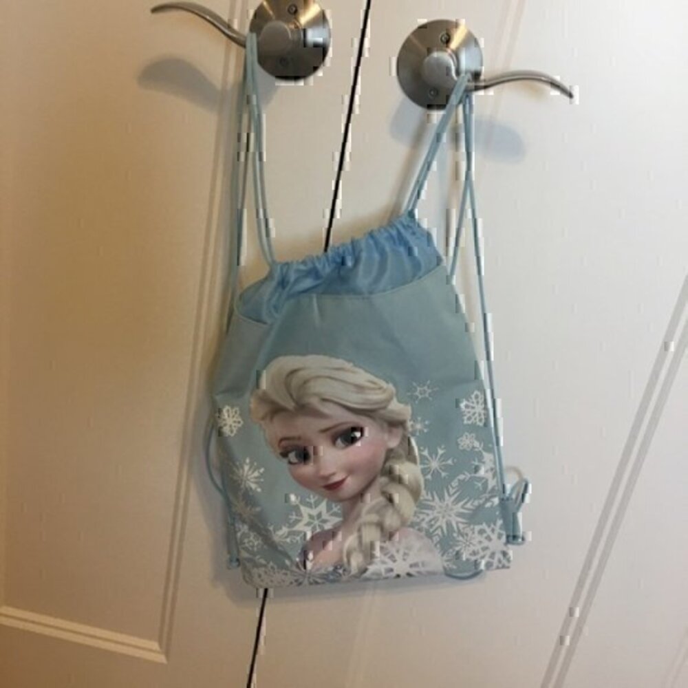 Disney Girls Frozen cinch sack NWOT